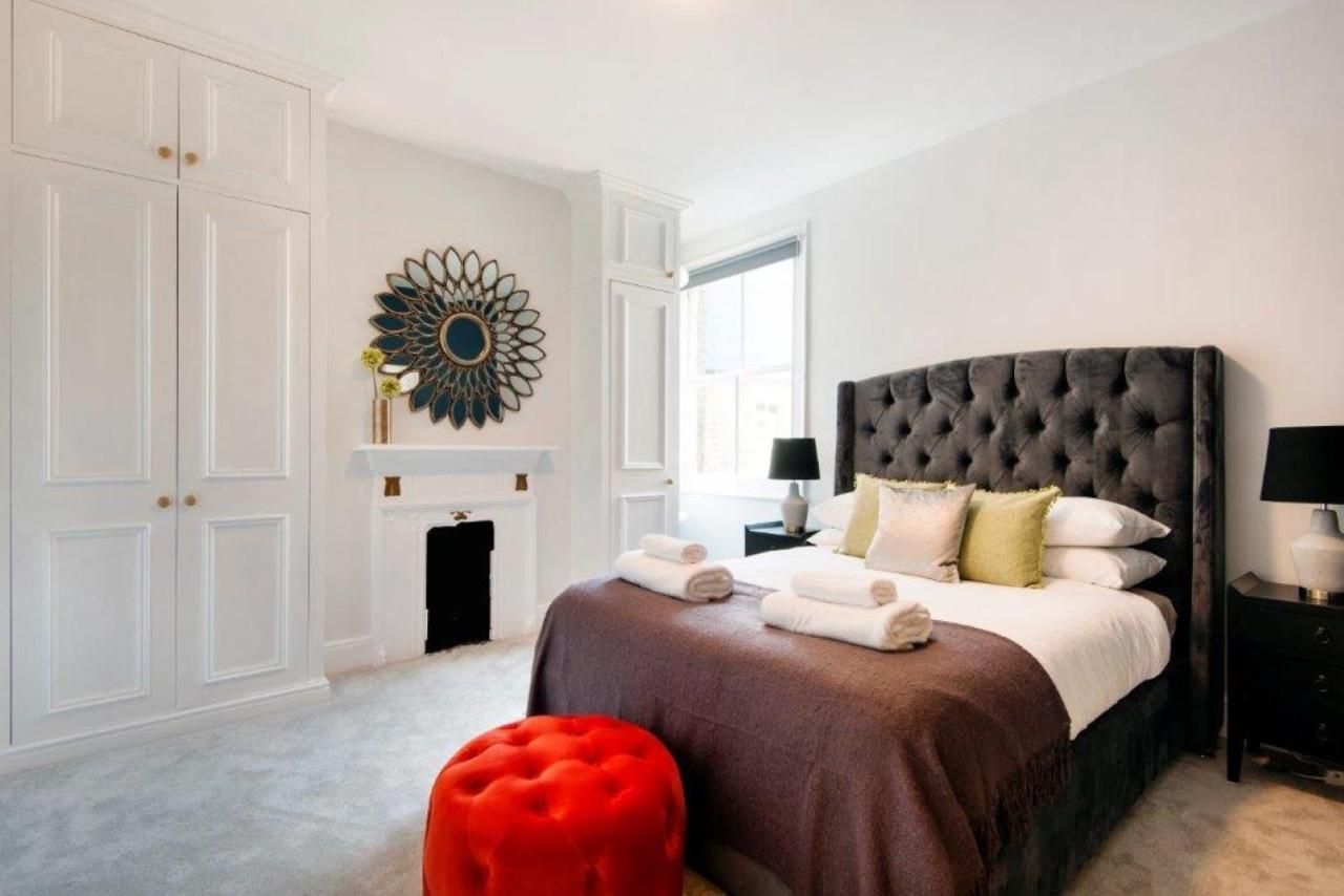 Modern Family Home In London Close To Amenities And Train ภายนอก รูปภาพ